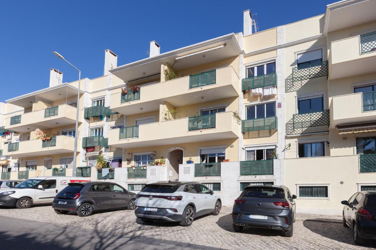Flh Parede Family Flat With Balcony Kültér fotó