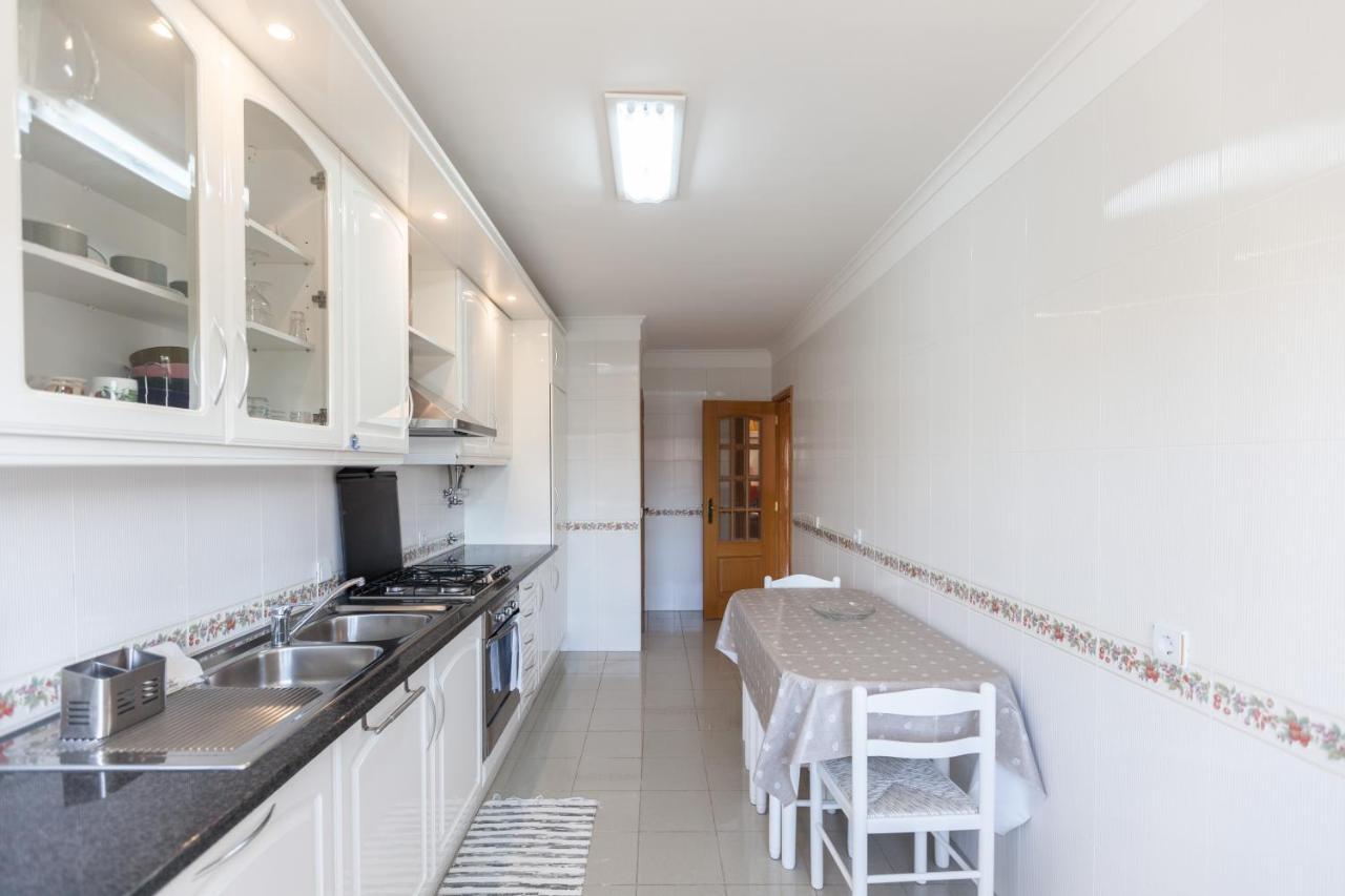 Flh Parede Family Flat With Balcony Kültér fotó